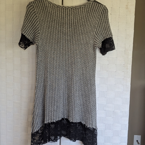Vocal Elegant Black Gray Lace Dress Sz Small Lacy Feminine Vamp Chic - Picture 2 of 6
